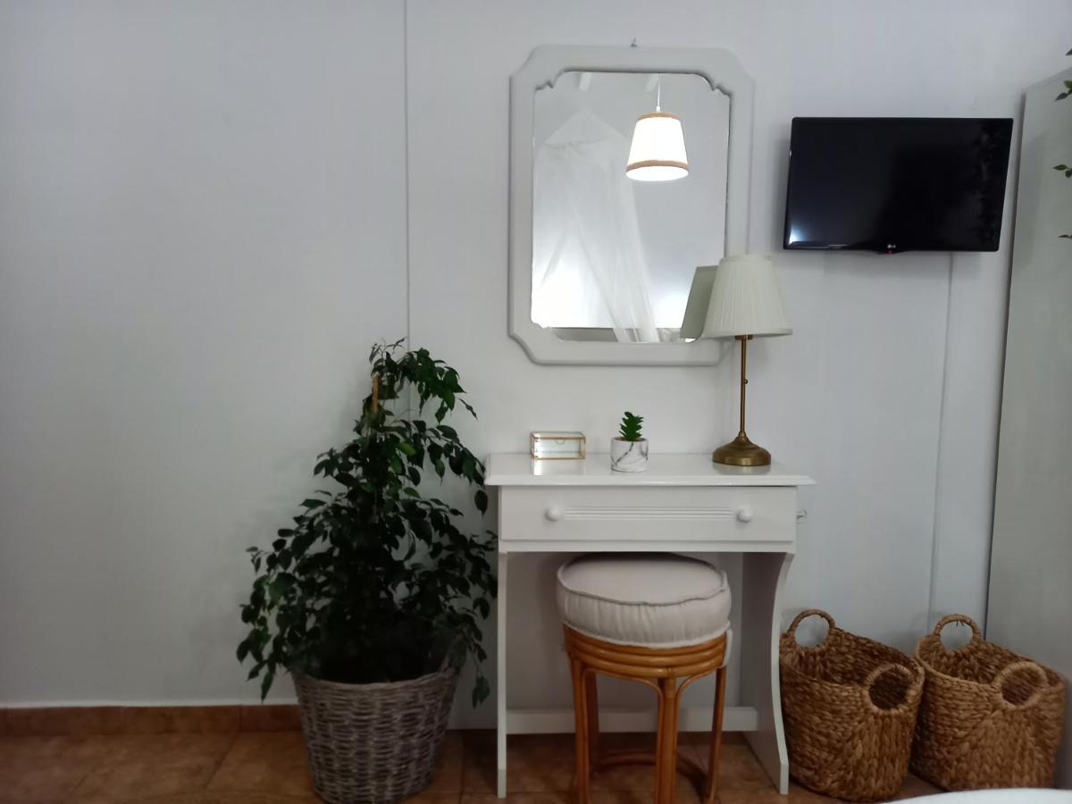 Stefanos Katsaros Studios Скала Екстериор снимка