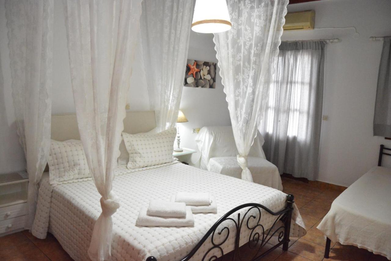 Stefanos Katsaros Studios Скала Екстериор снимка